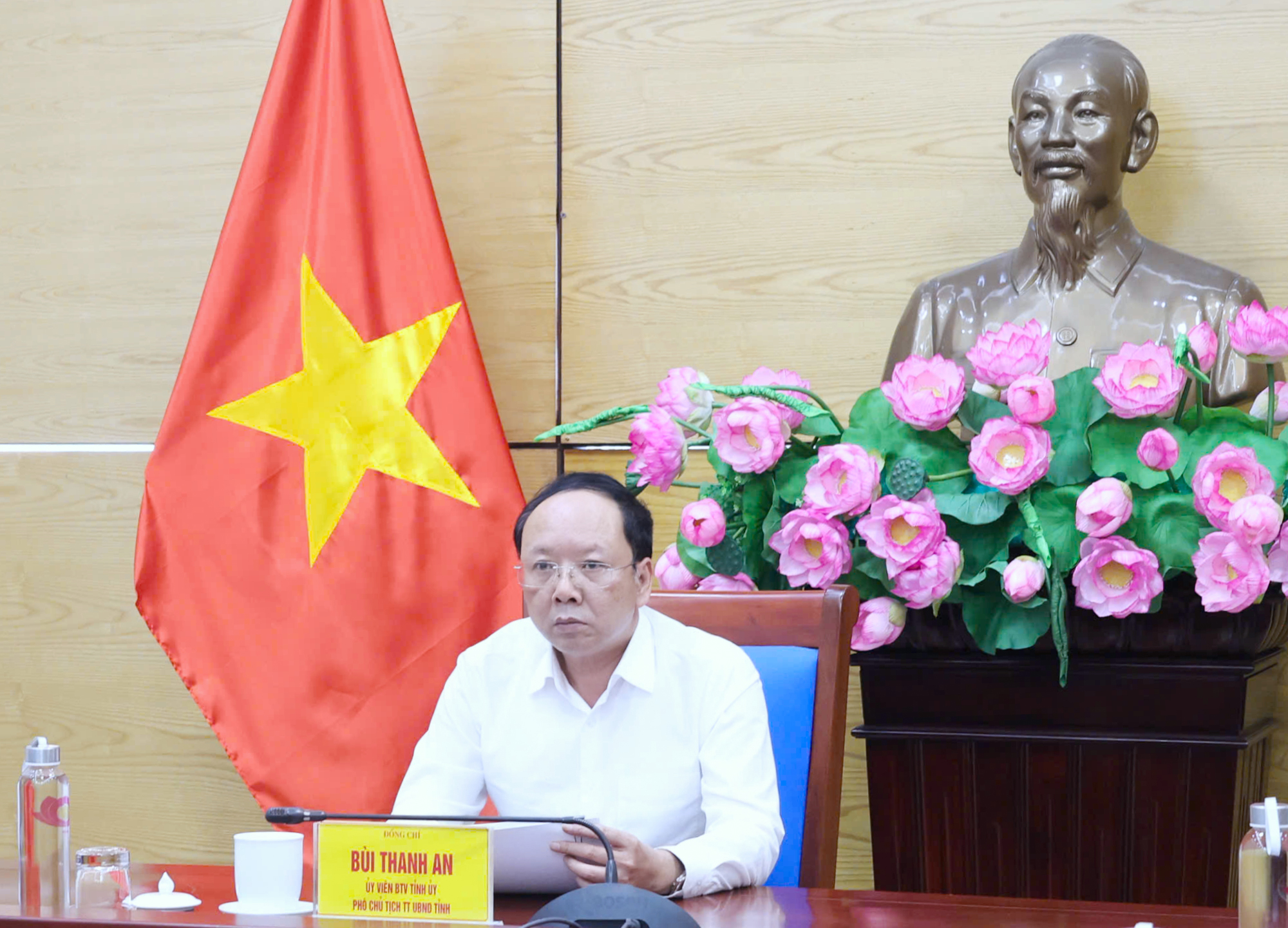 Anh-tin-bai